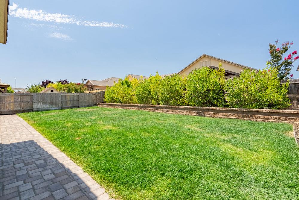 1548 Lily Court