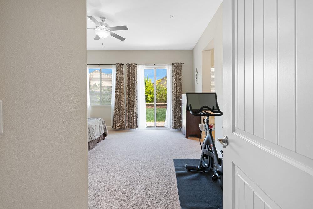 1548 Lily Court