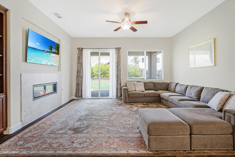 1548 Lily Court