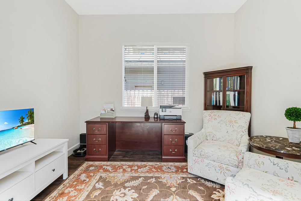 1548 Lily Court
