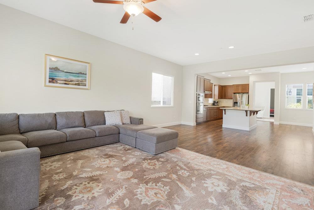 1548 Lily Court