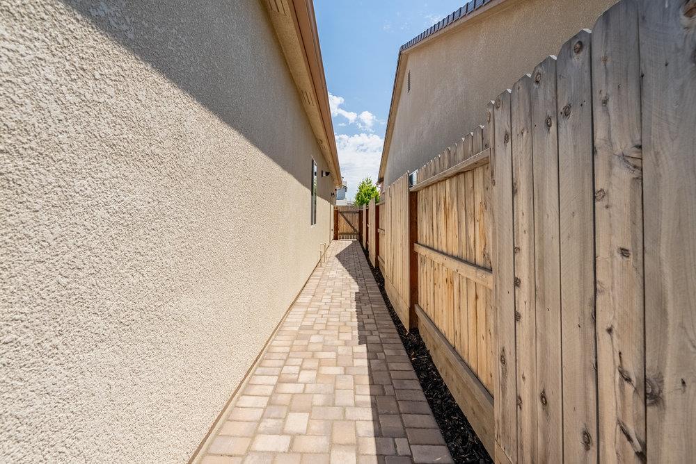 1548 Lily Court