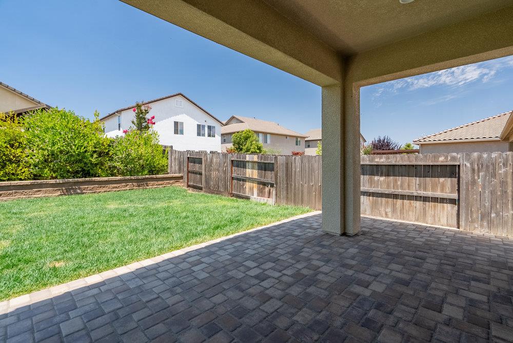 1548 Lily Court