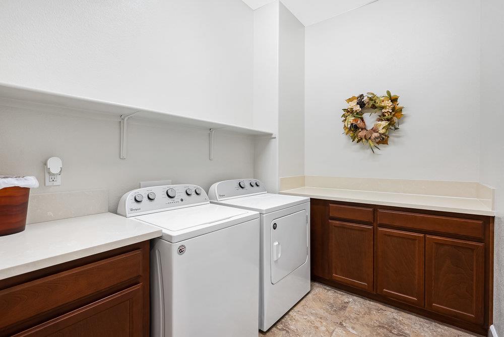 1548 Lily Court
