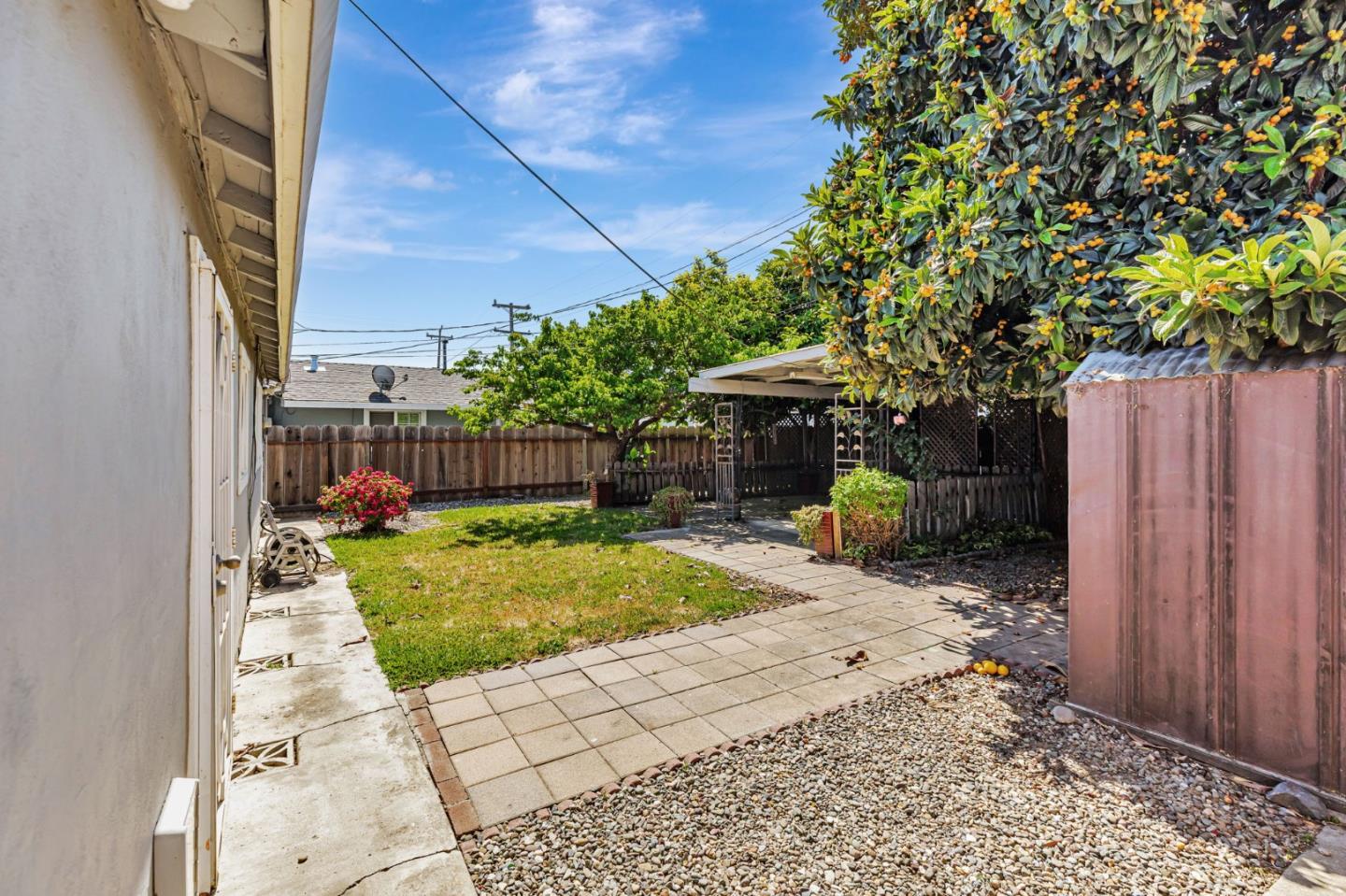 263 Maple Street