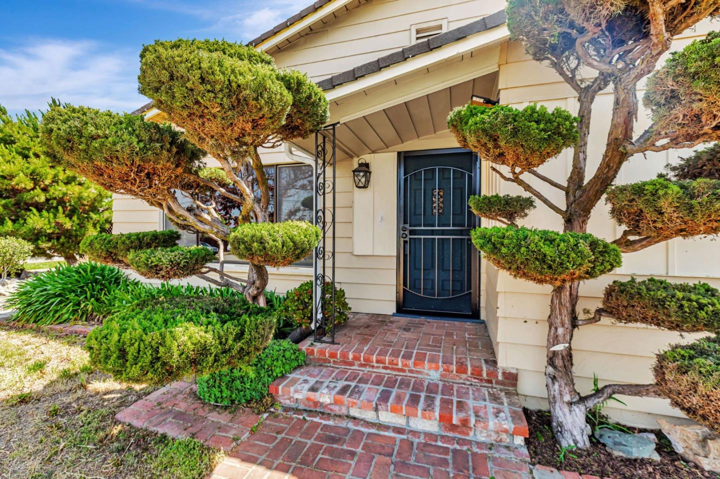 1711 Valley View Road