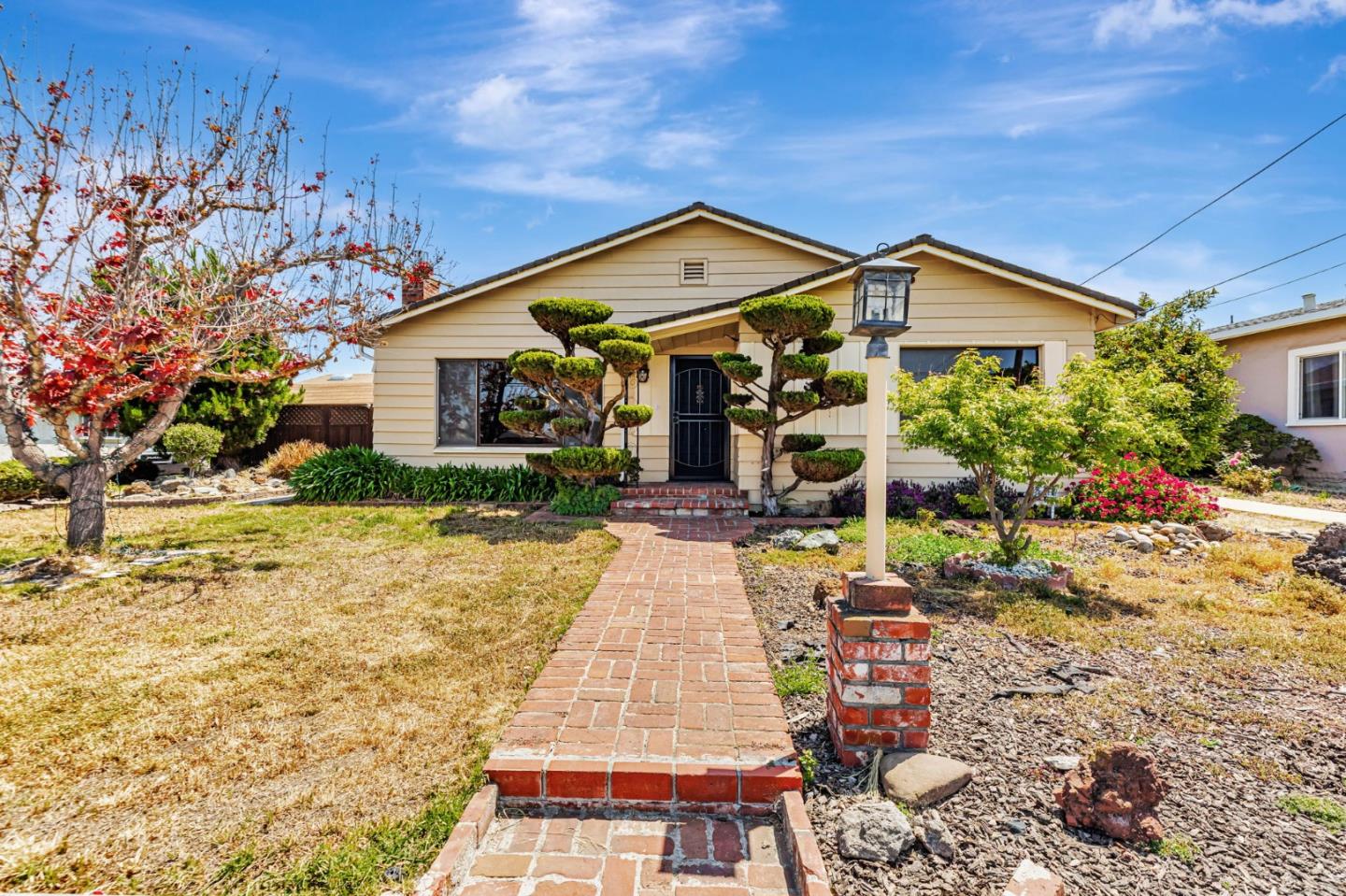 1711 Valley View Road