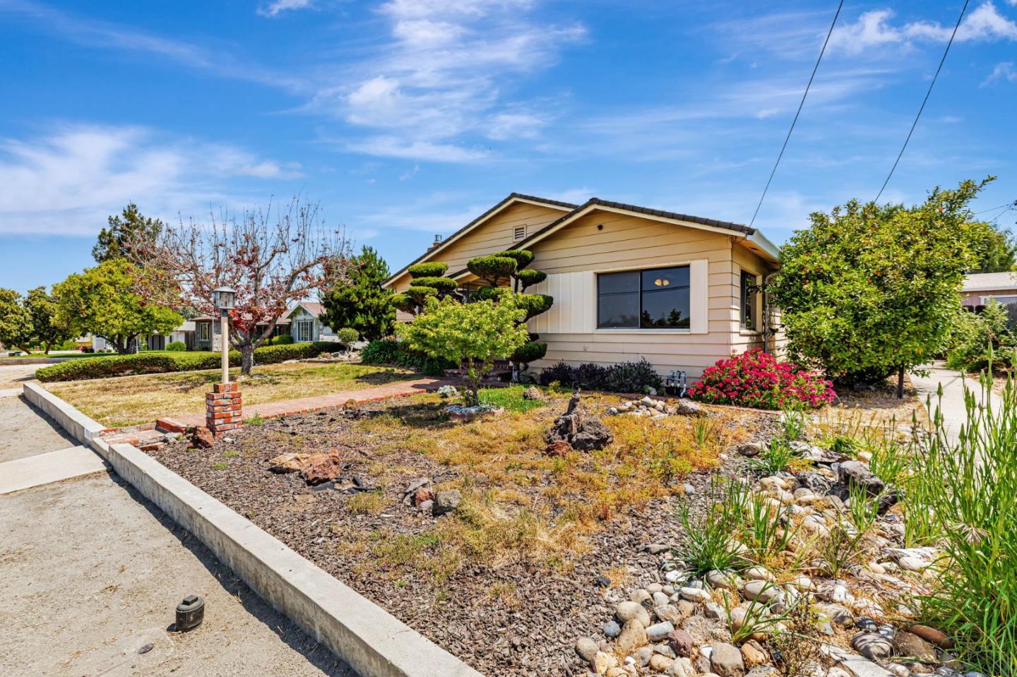1711 Valley View Road