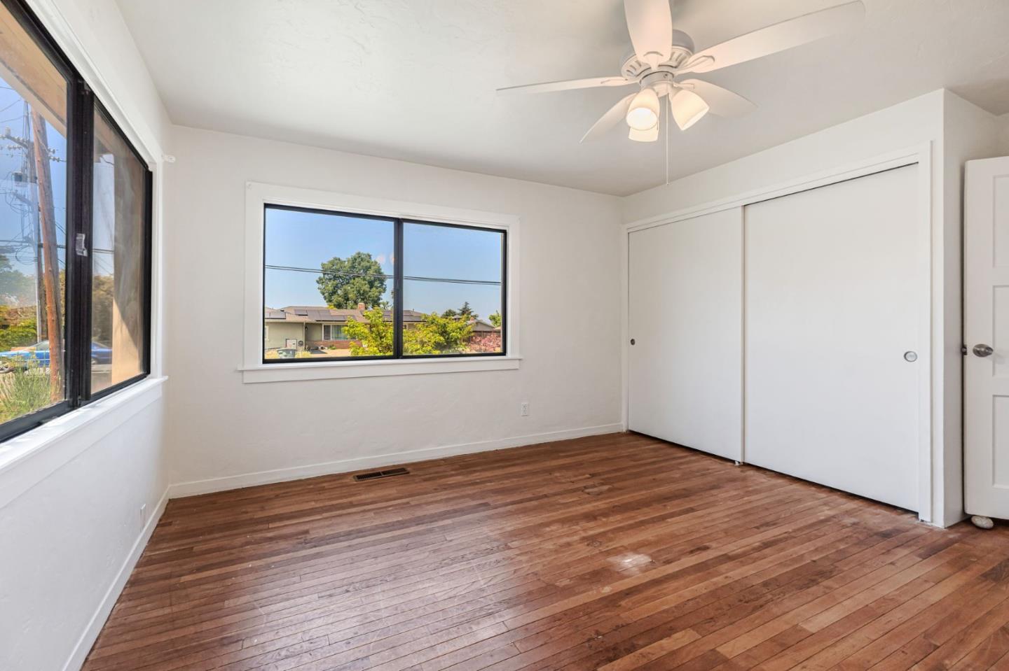 1711 Valley View Road