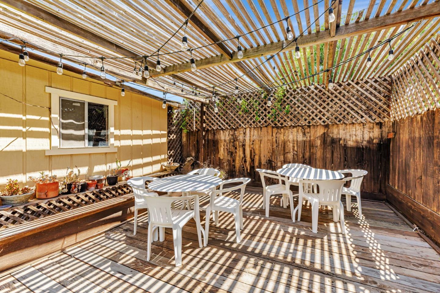 1711 Valley View Road