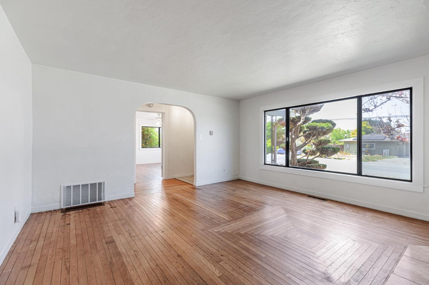 1711 Valley View Road