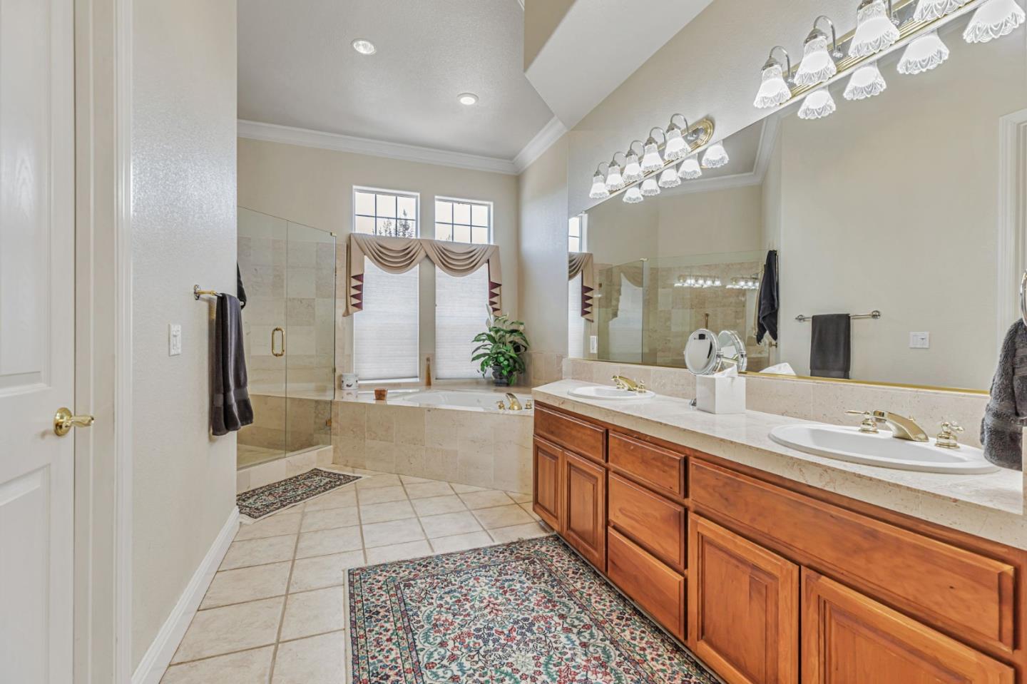 1152 Little River Drive