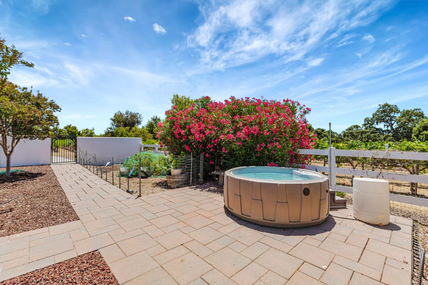 1152 Little River Drive