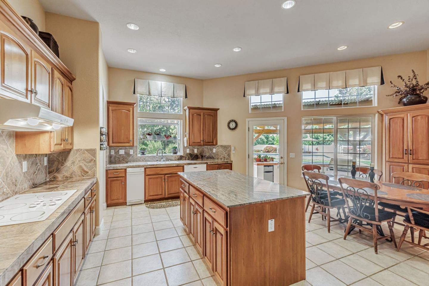 1152 Little River Drive