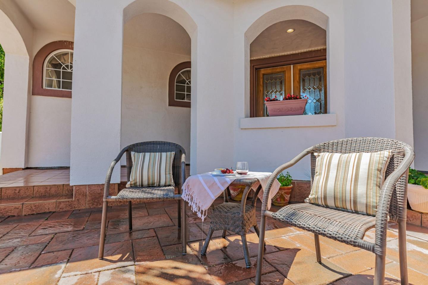 1152 Little River Drive