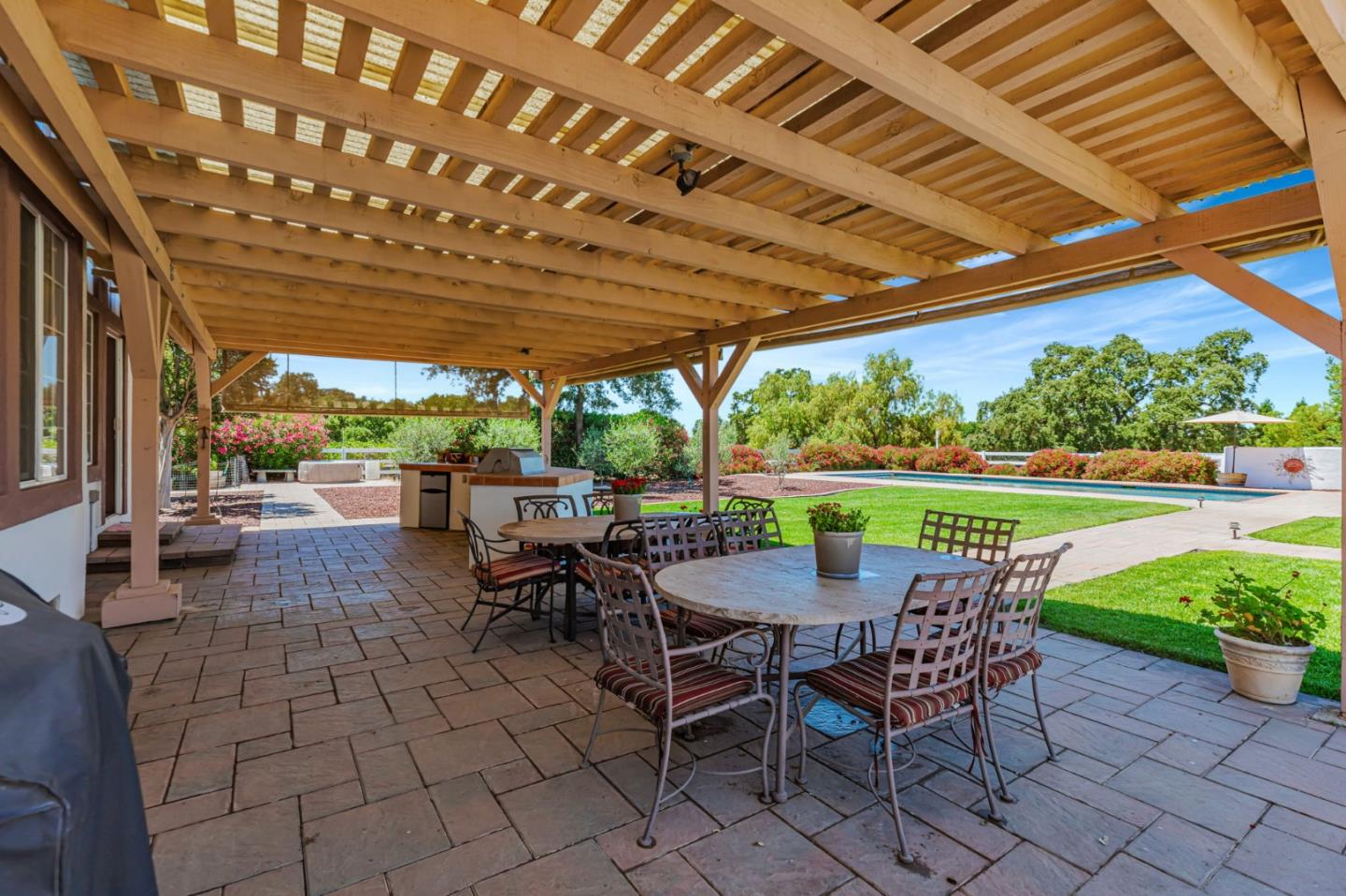 1152 Little River Drive