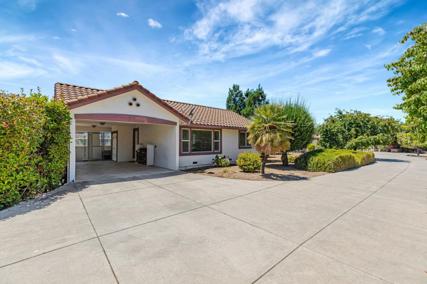 1152 Little River Drive