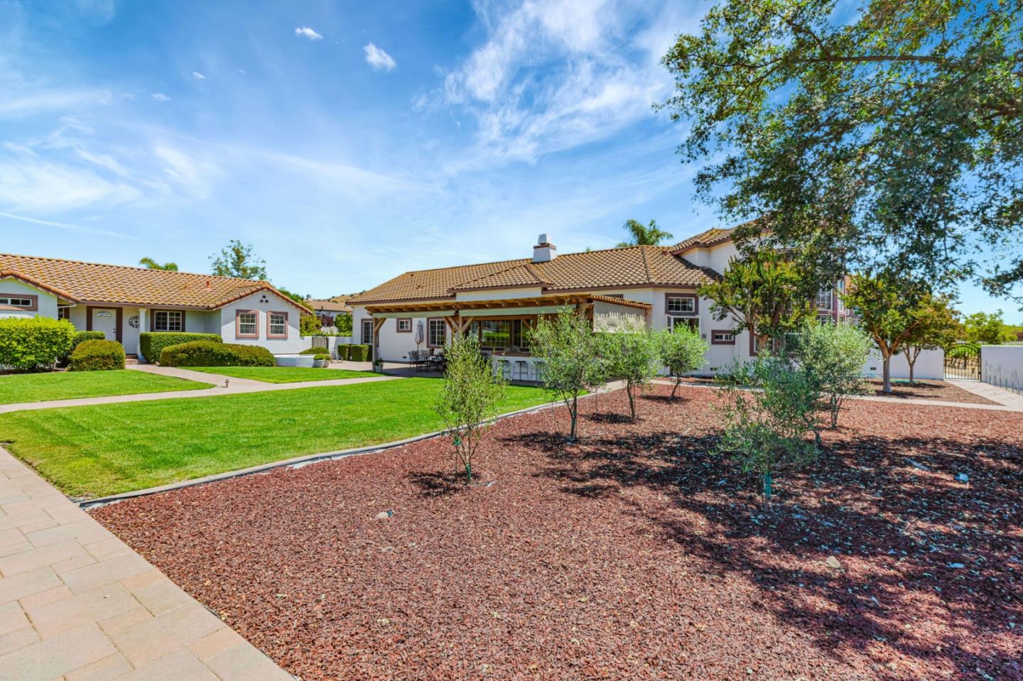 1152 Little River Drive