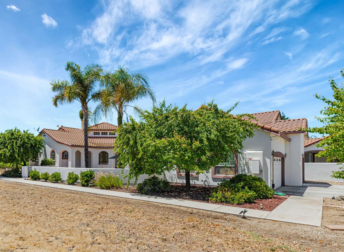 1152 Little River Drive