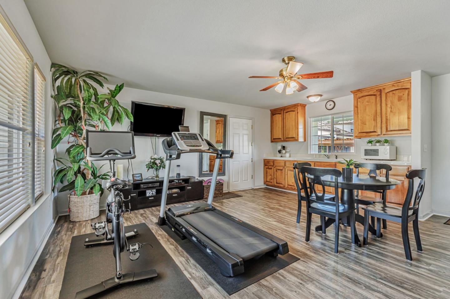 1152 Little River Drive