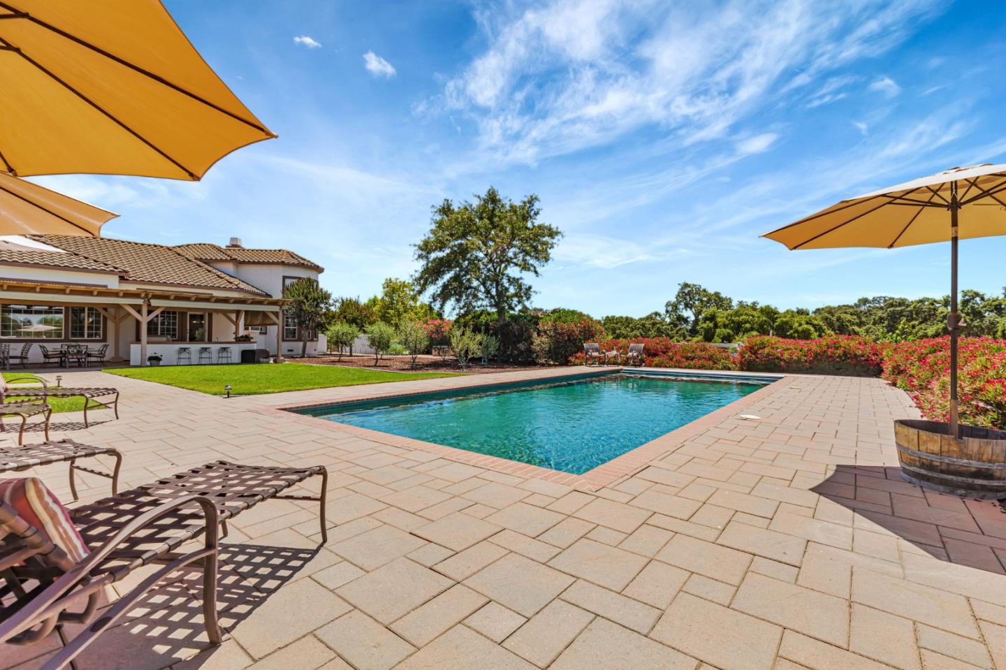 1152 Little River Drive