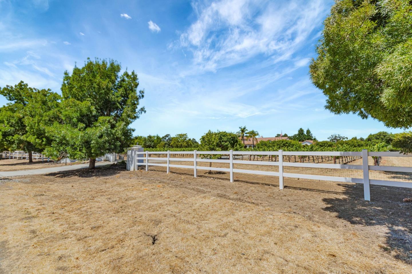 1152 Little River Drive