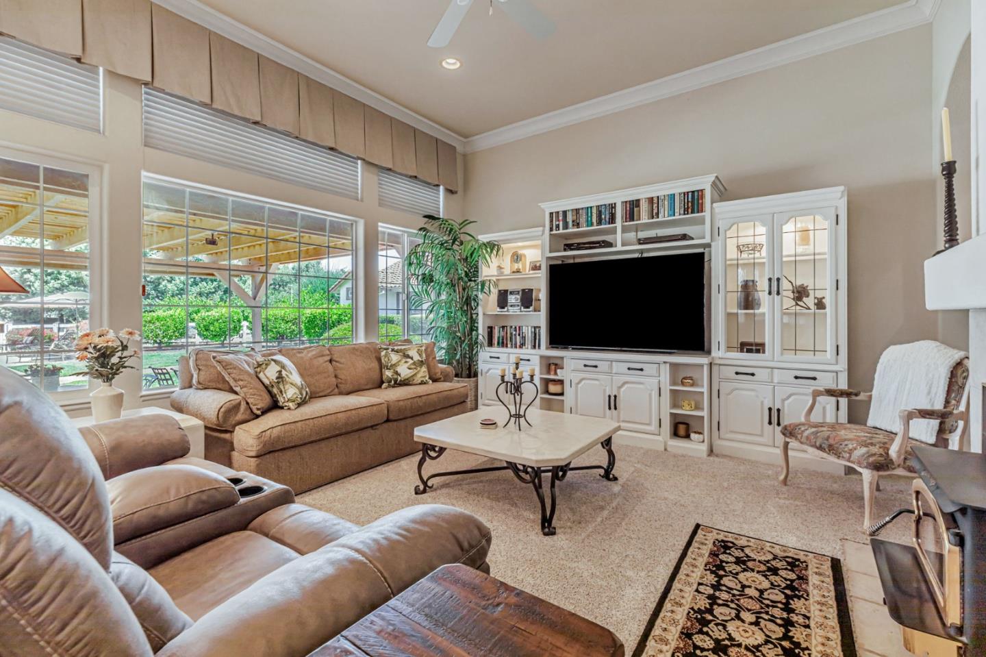 1152 Little River Drive