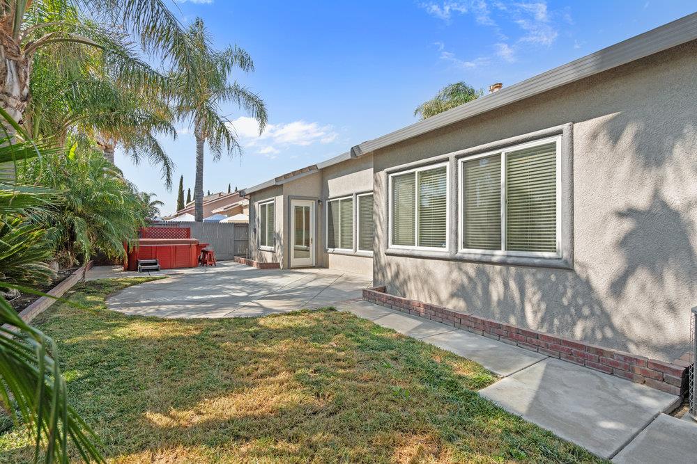 256 Murano Street