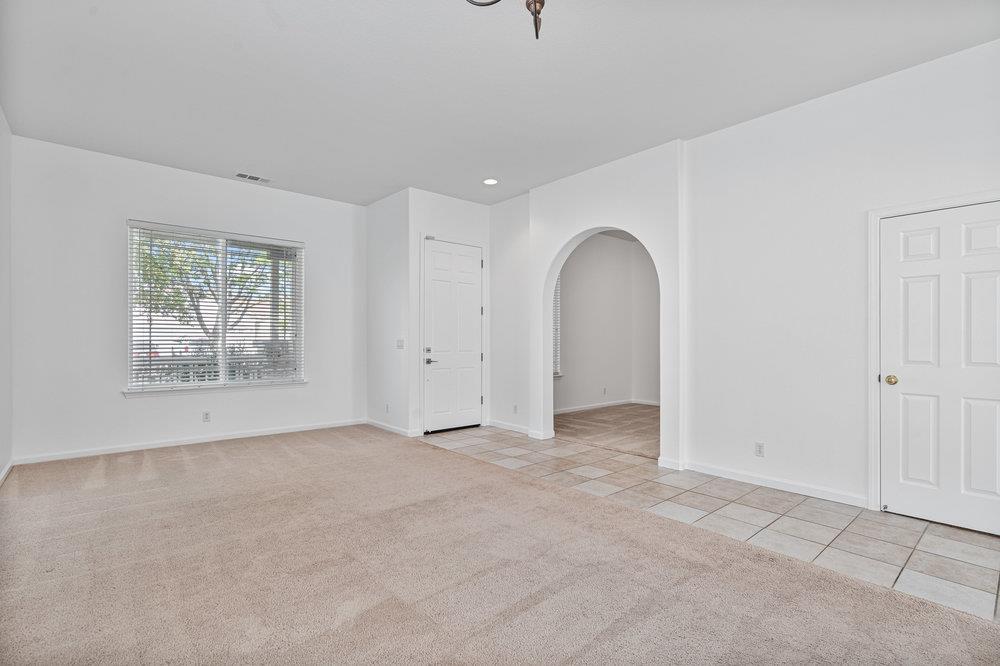256 Murano Street