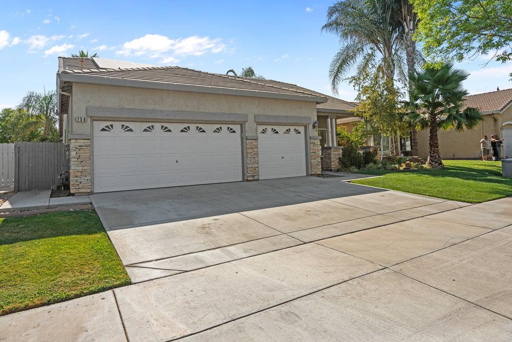 256 Murano Street