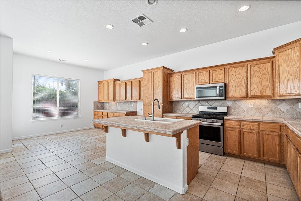 256 Murano Street