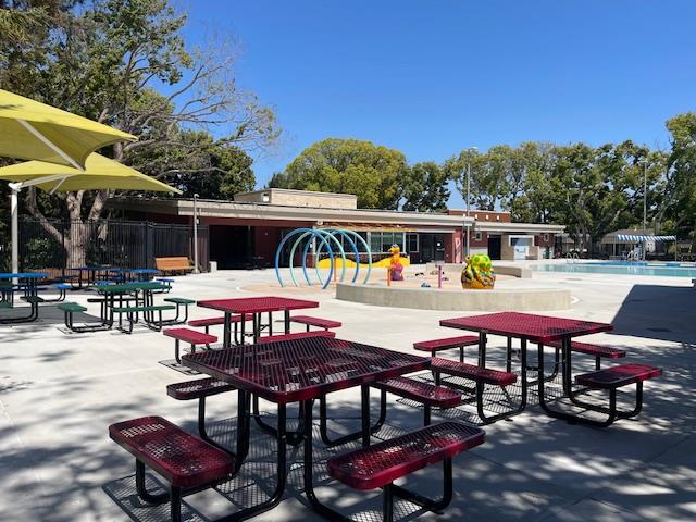 702 West Mc Kinley Avenue