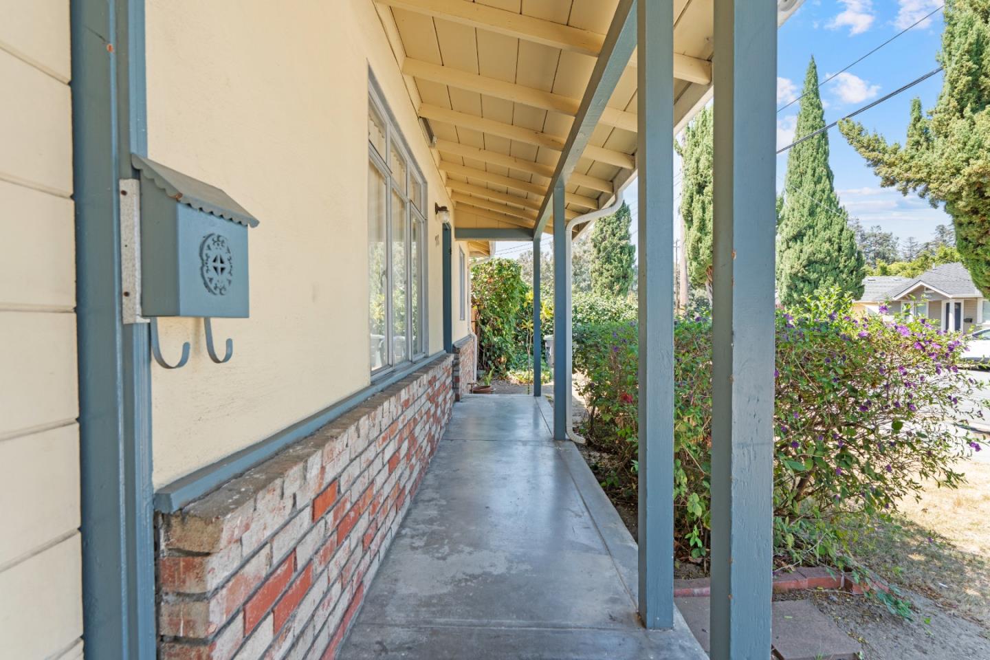 702 West Mc Kinley Avenue