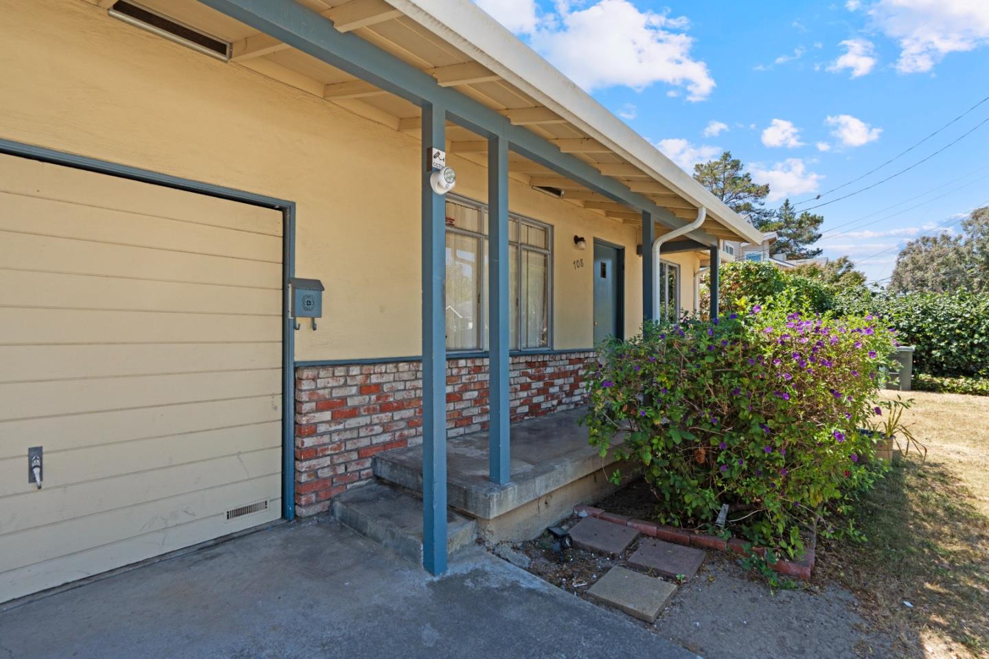 702 West Mc Kinley Avenue