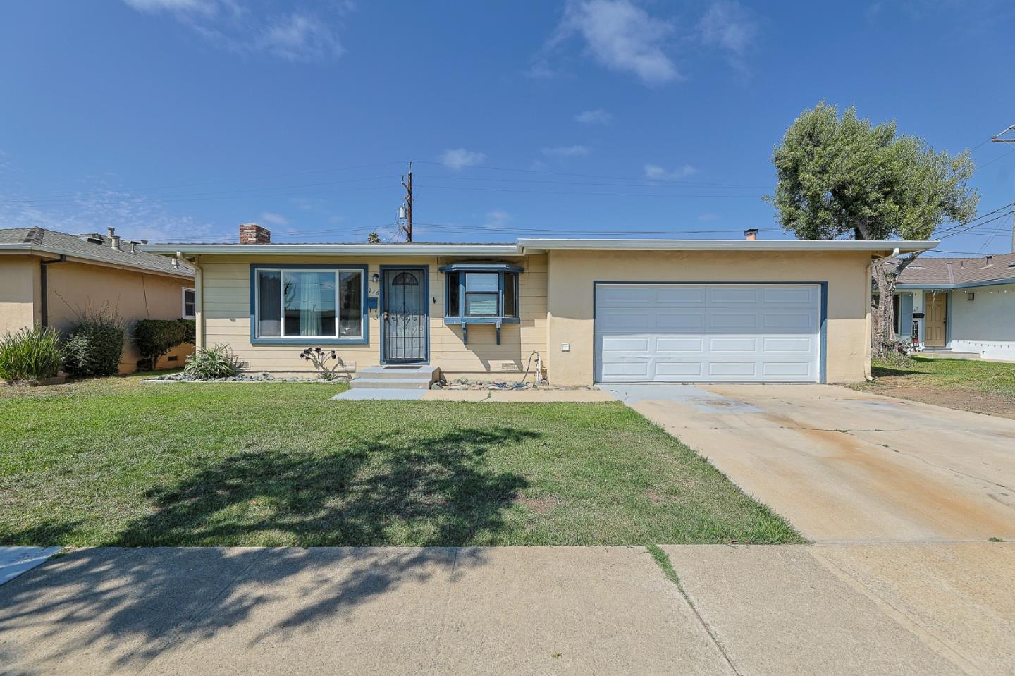 216 Crescent