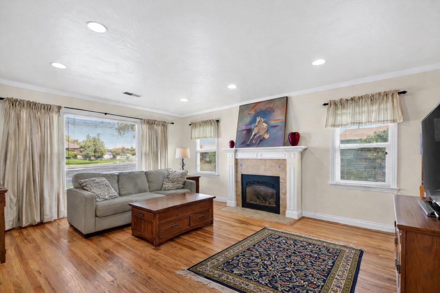 14 San Juan Drive