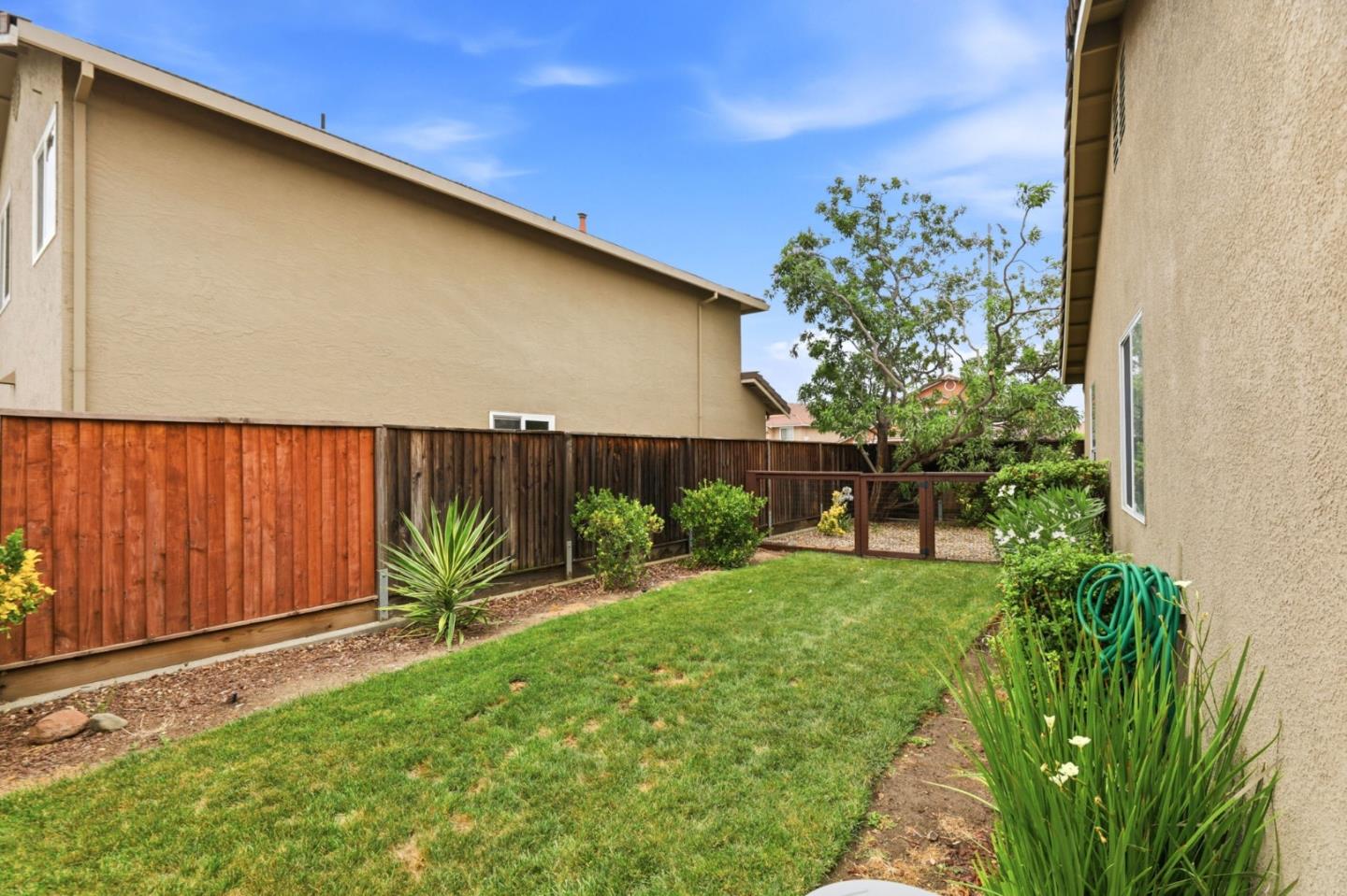 2500 Sadies DR