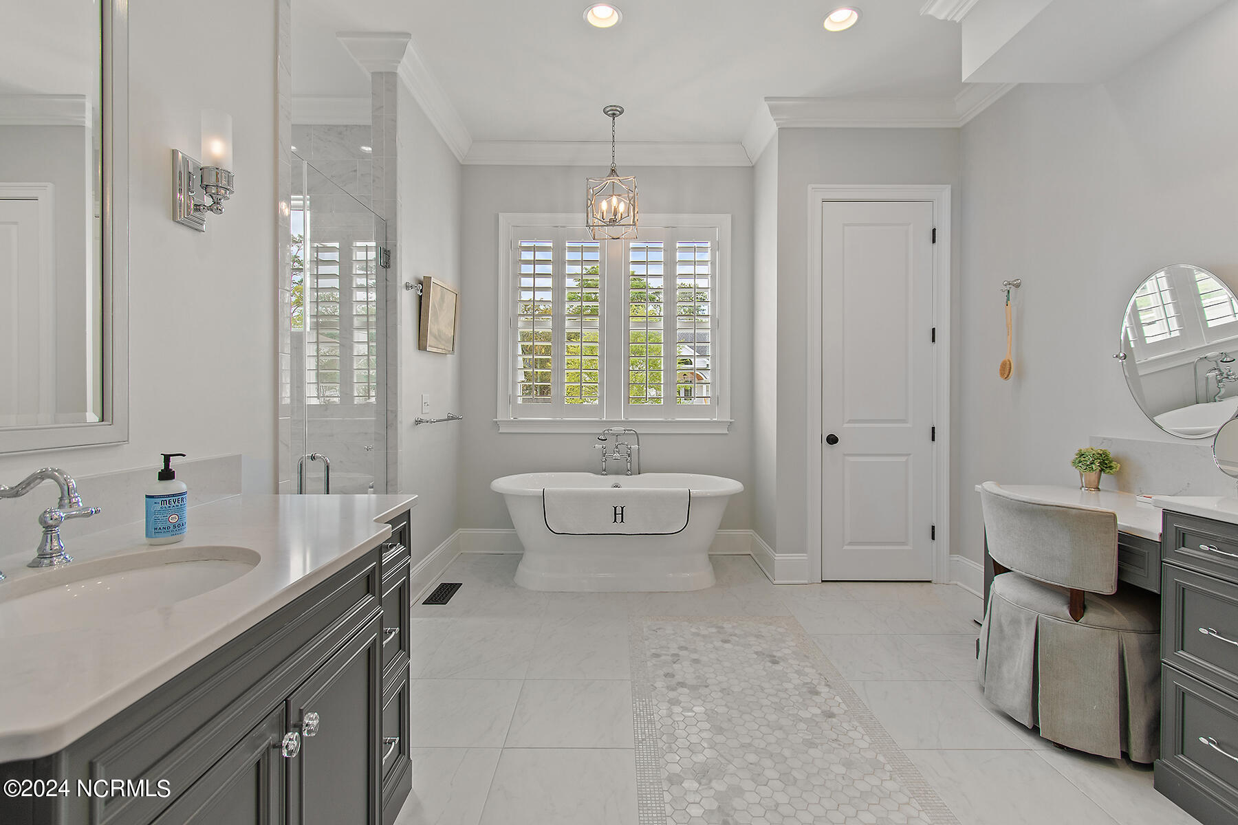 4139 Donnelly Lane
