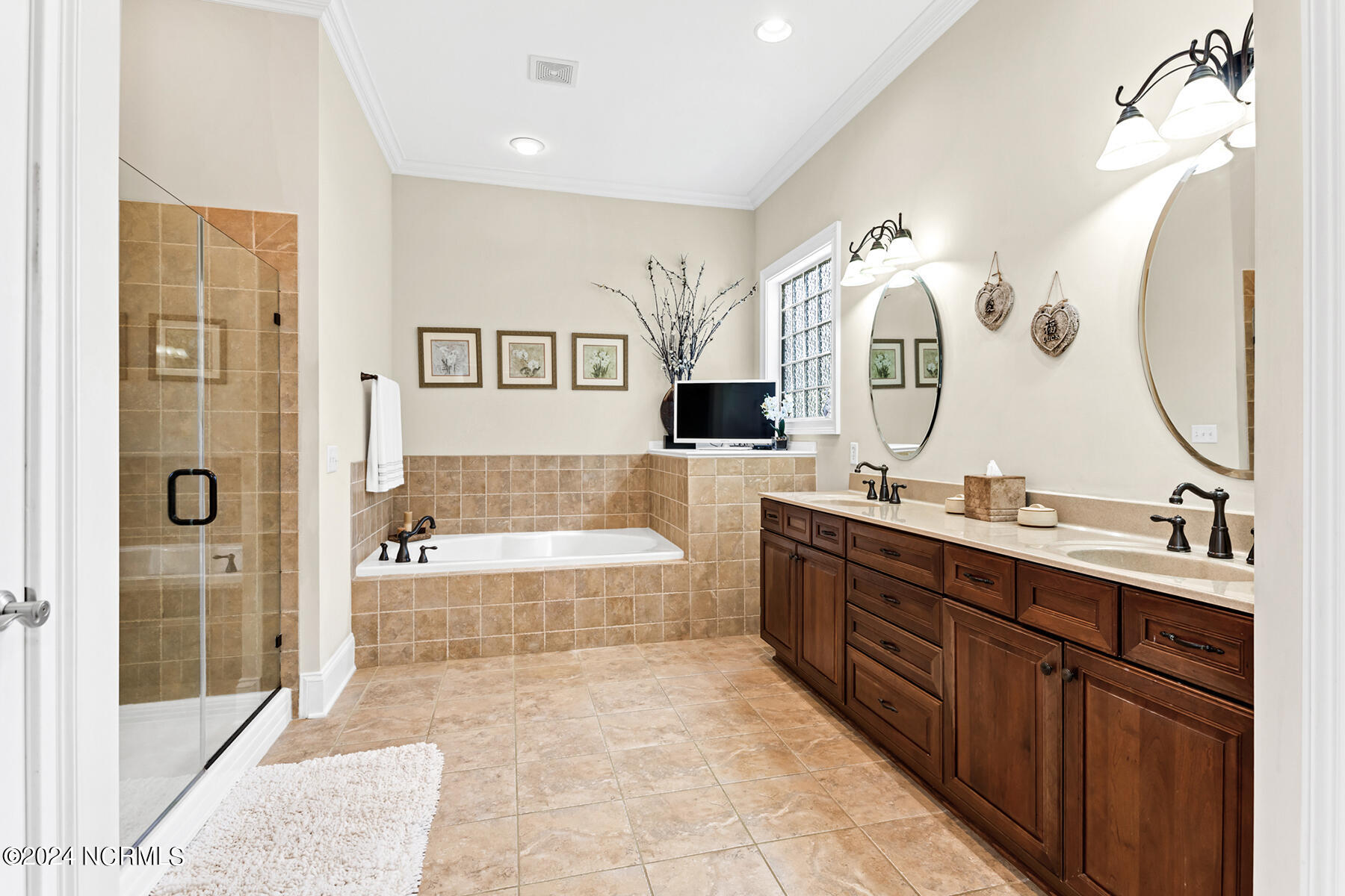 320 Smilax Lane