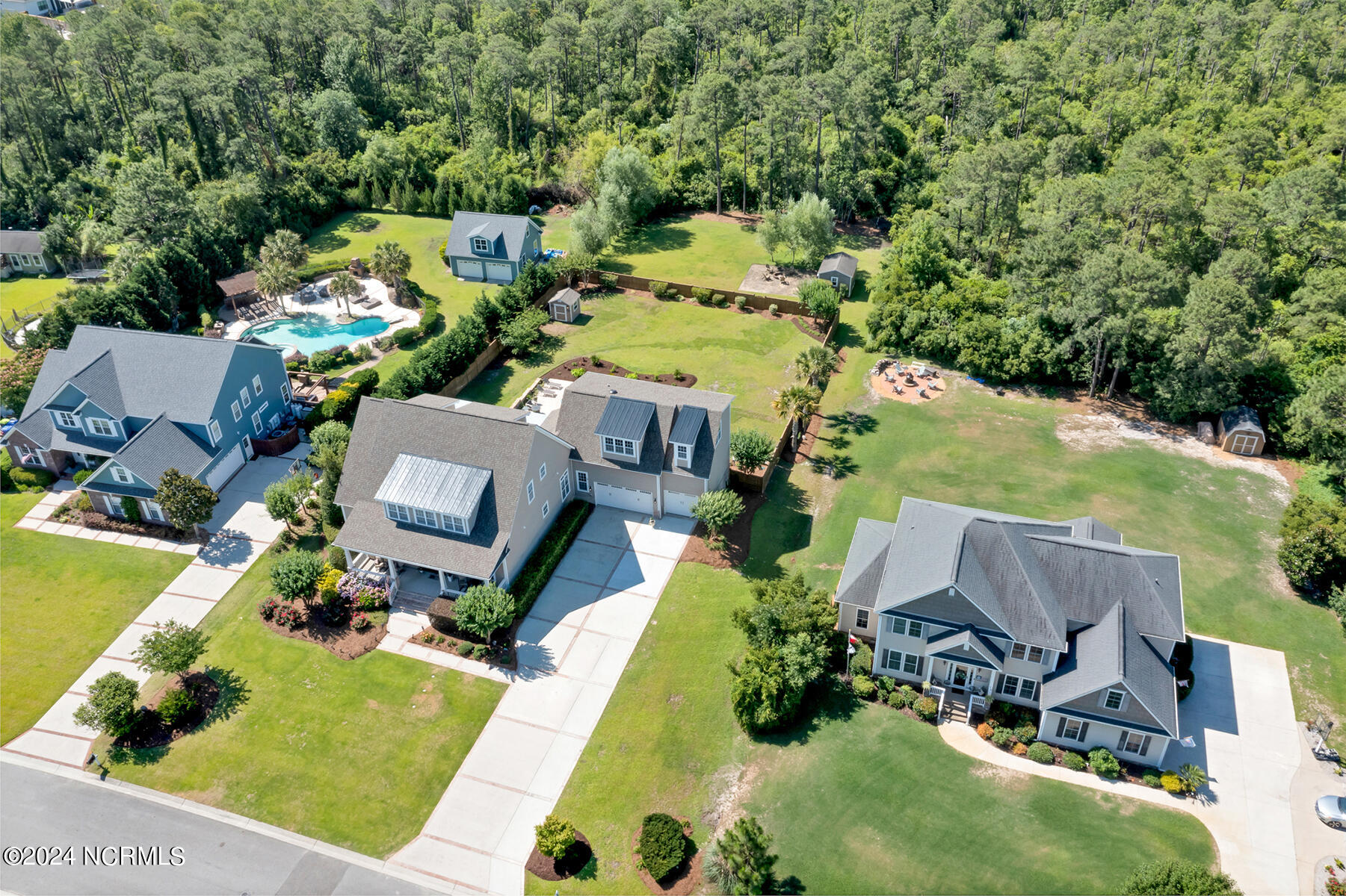 320 Smilax Lane