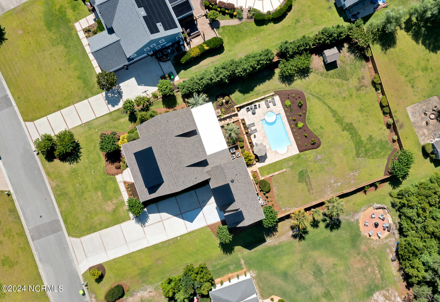320 Smilax Lane