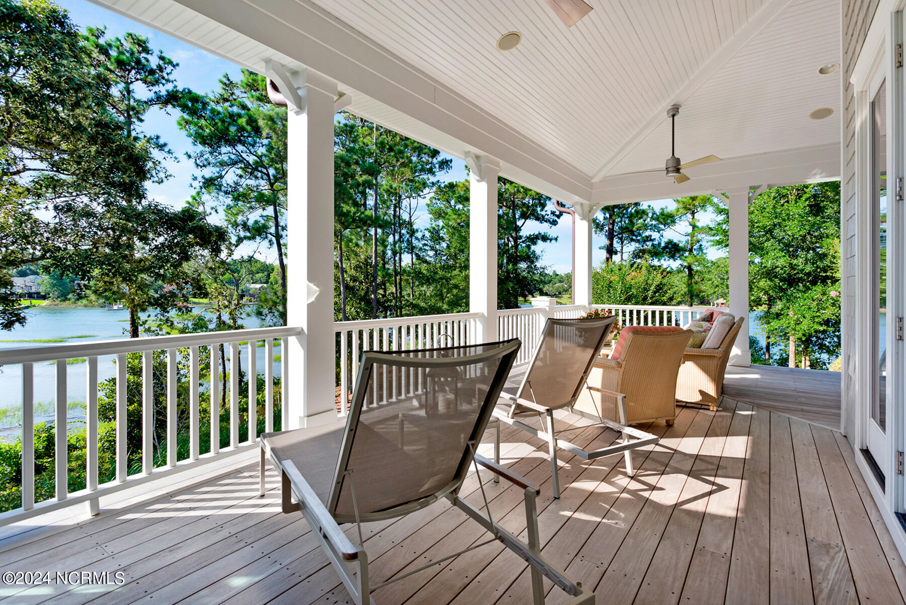 800 Shell Point Place