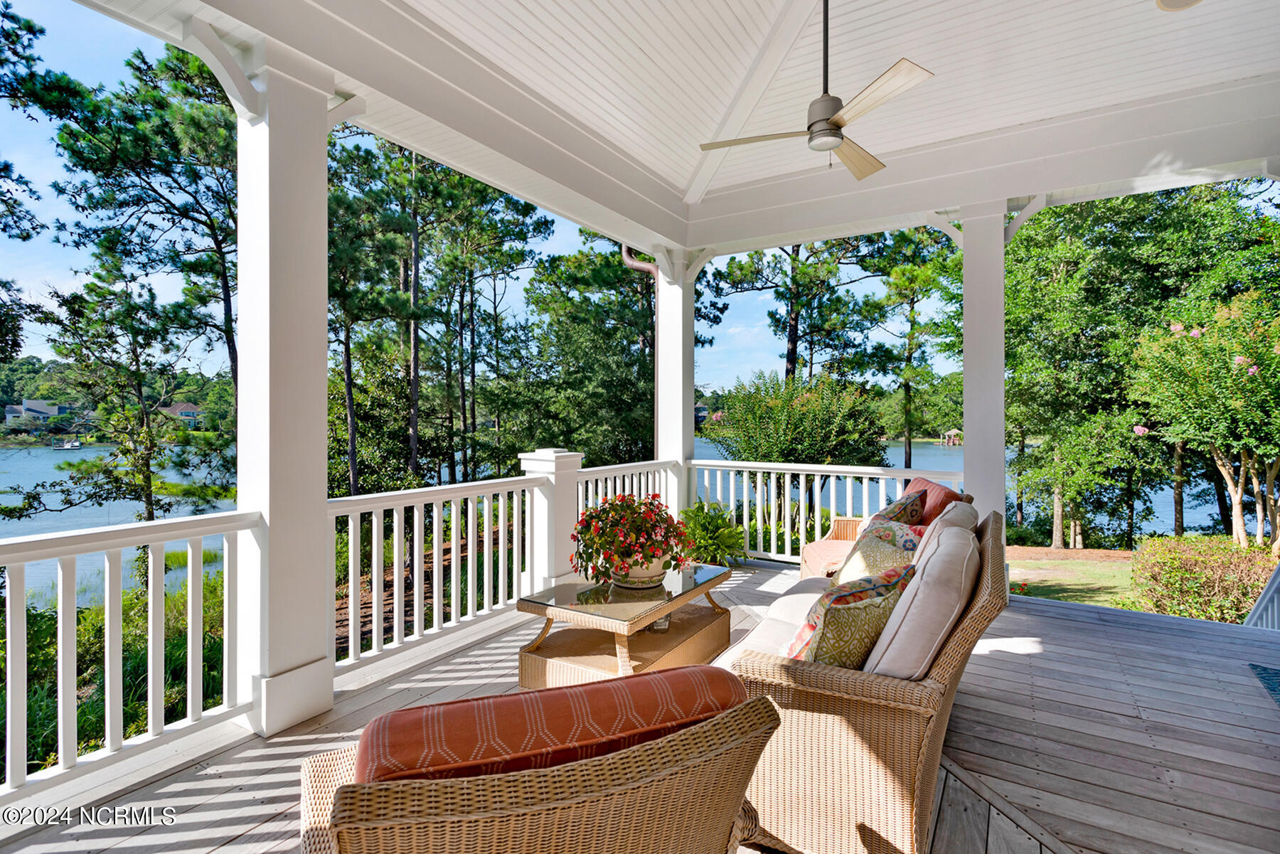 800 Shell Point Place