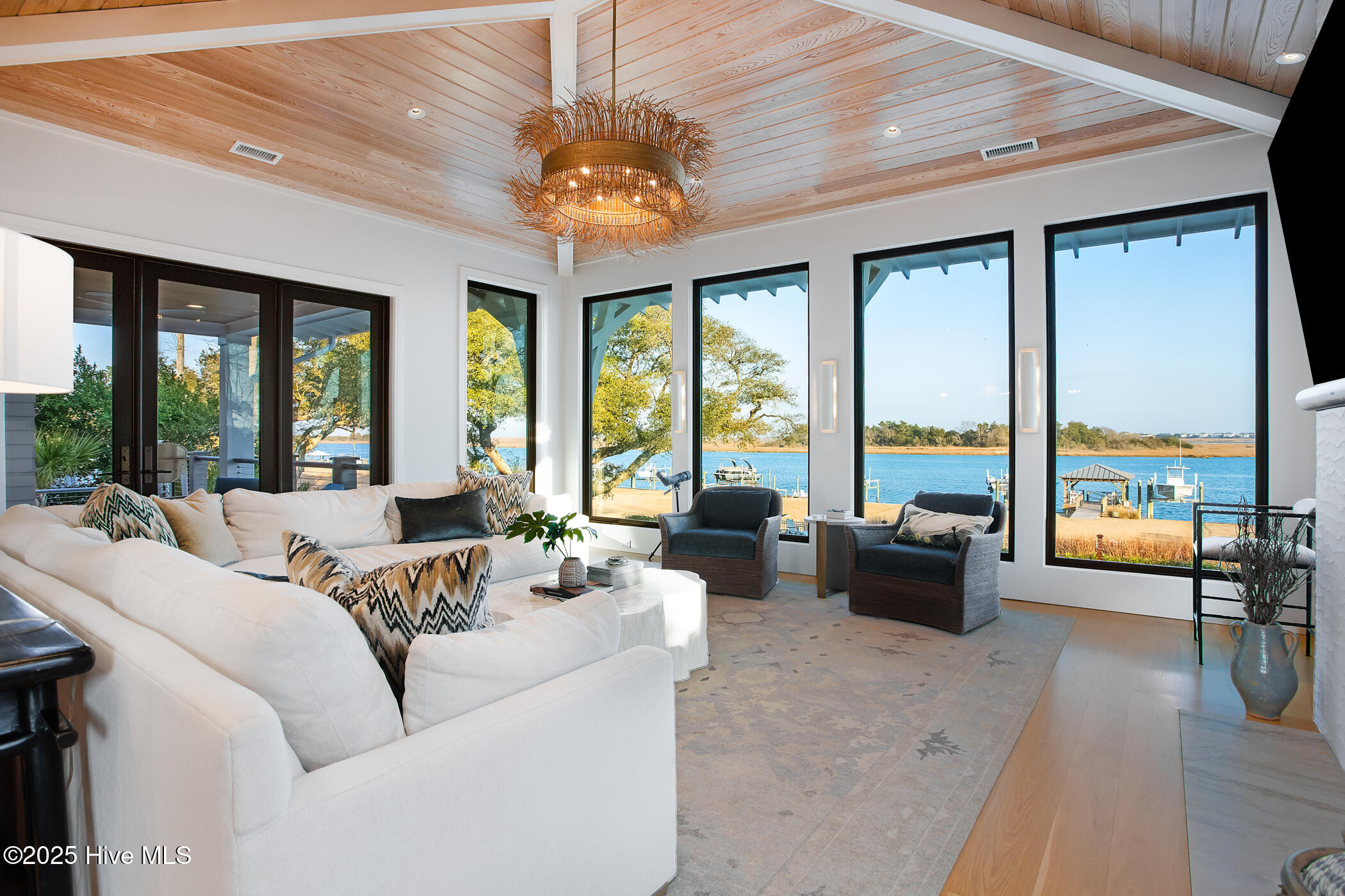 8712 Bald Eagle Lane