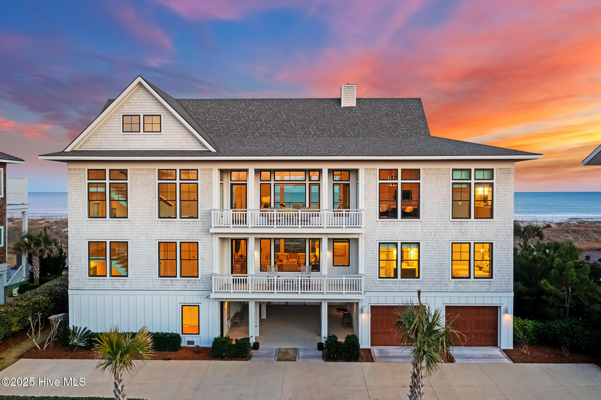 260 Beach Road N
