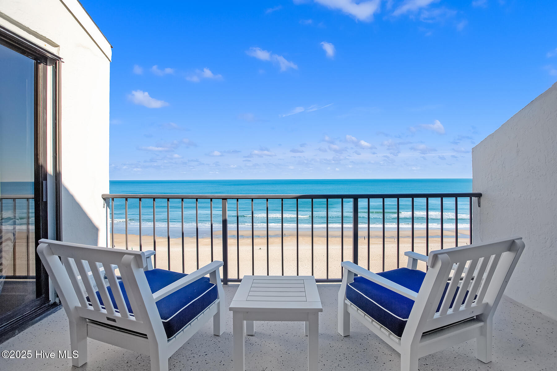 95 S Lumina Avenue, Unit 8f