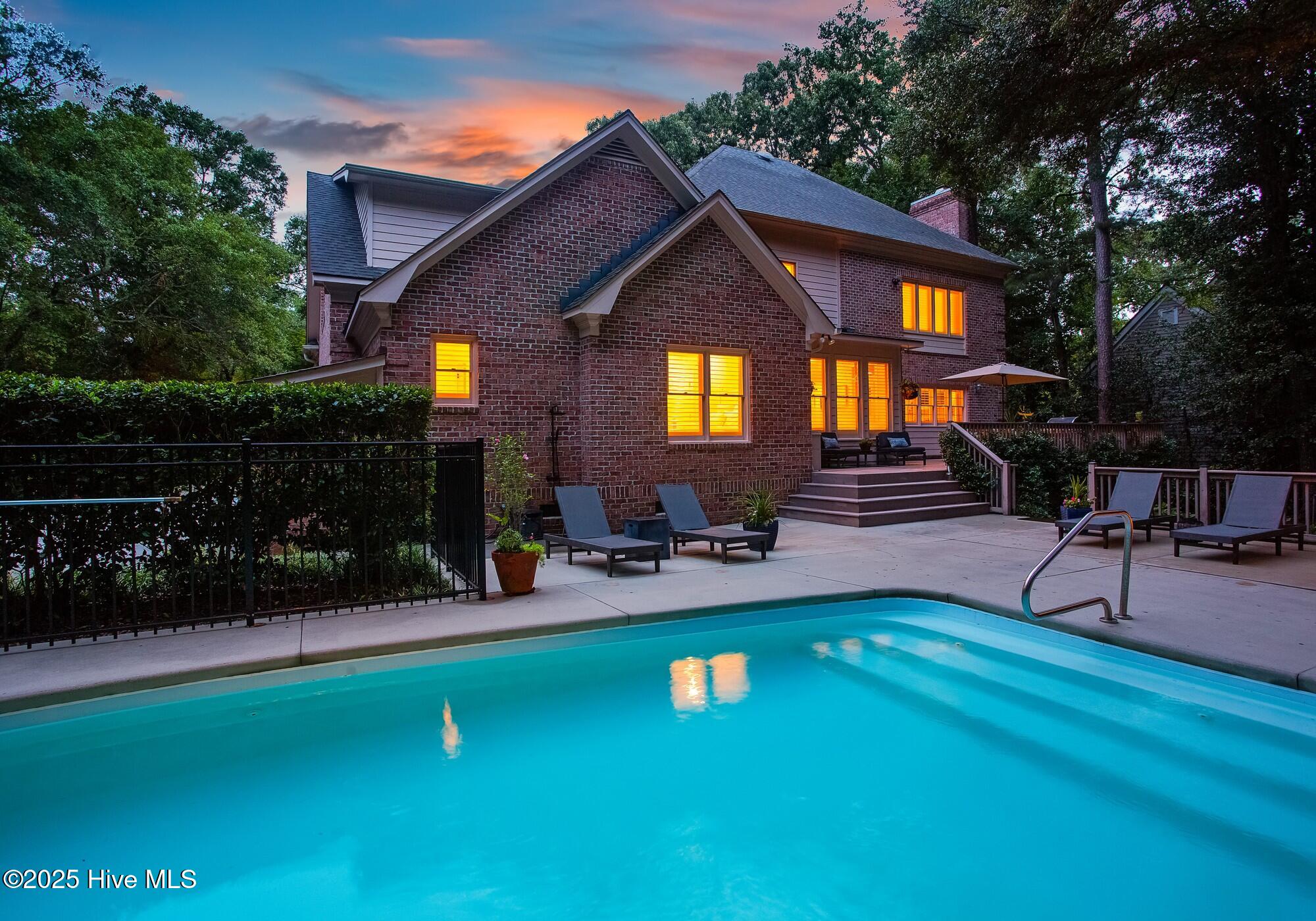1508 Radian Road