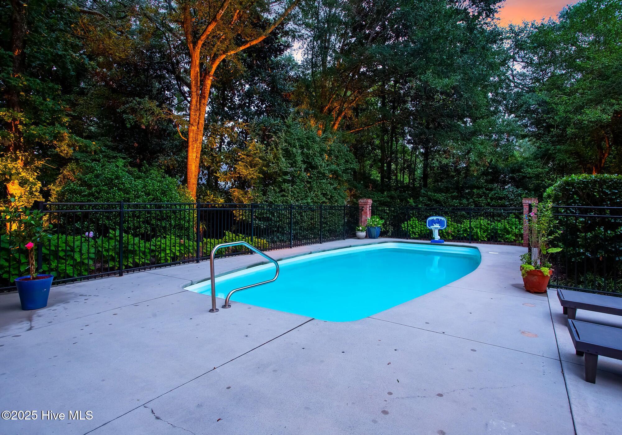 1508 Radian Road