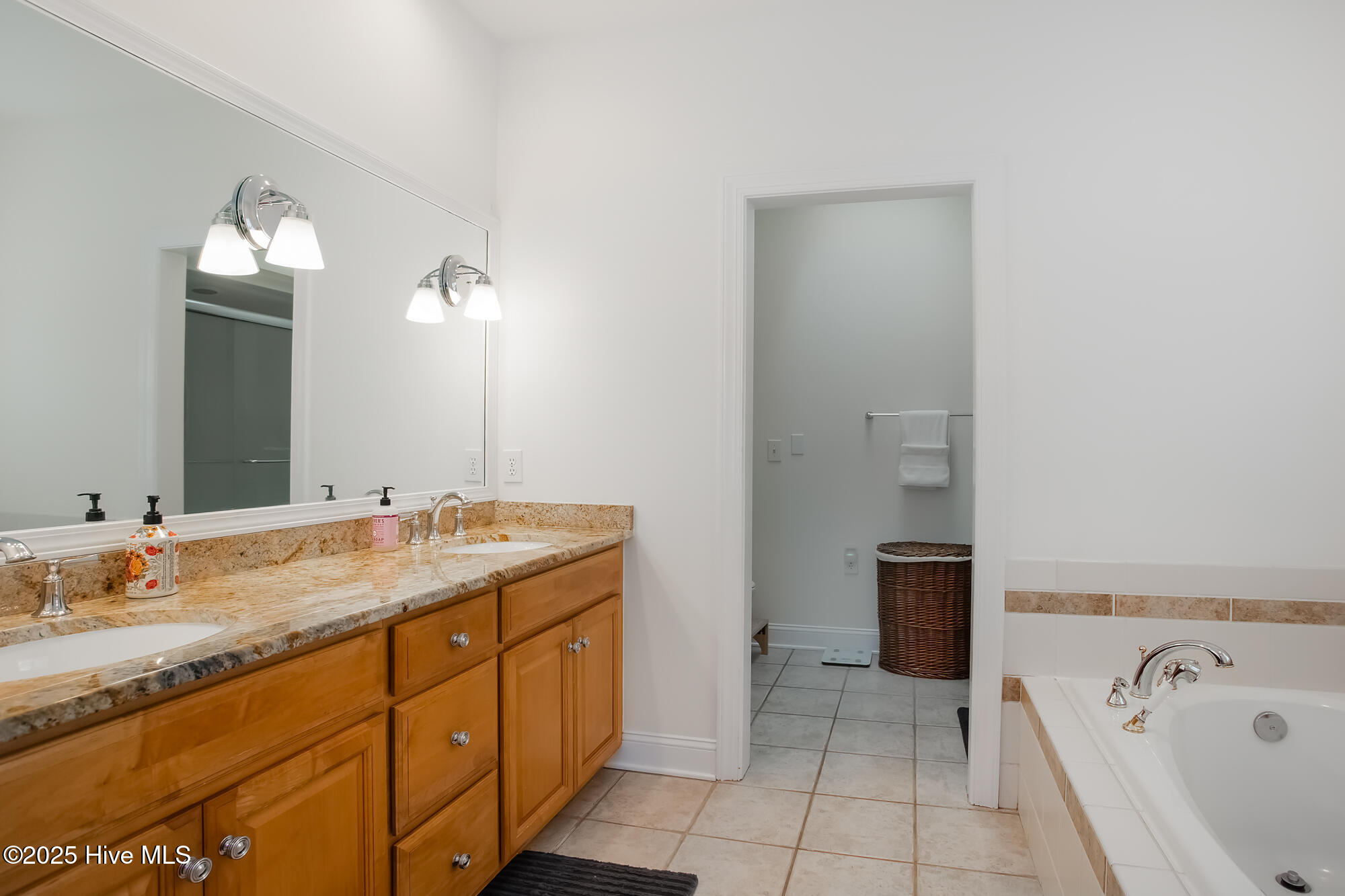 100 Edgewater Lane