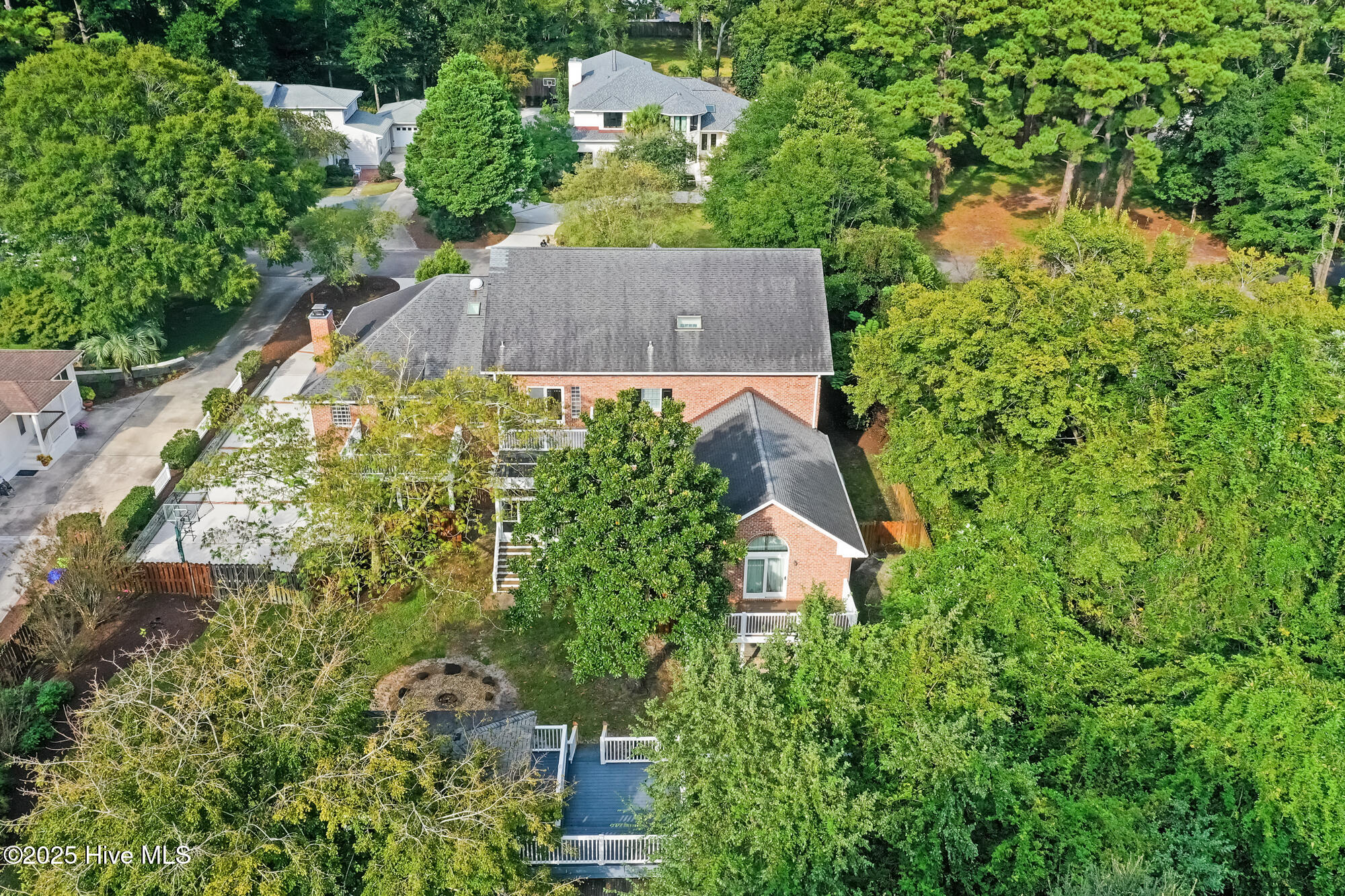 100 Edgewater Lane